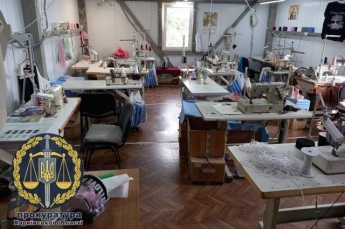 В Харькове выявили подпольное производство одежды на более 2 млн гривен