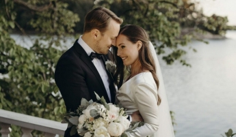 Премьер-министр Финляндии вышла замуж за футболиста, и их свадебные фото - сплошная романтика