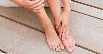 Детокс организма: опустите ноги на 30 минут в таз