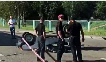 Под Киевом в страшном ДТП авто разорвало на части - водитель погиб мгновенно