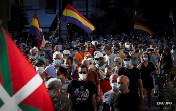 В Испании проходят протесты против монархии