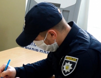 Полиция в Мелитополе наказала водителя маршрутки за переполненный салон во время карантина