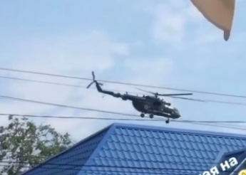 В Мелитополе и на побережье Азовского моря вертолеты пугают бреющими полетами (видео)