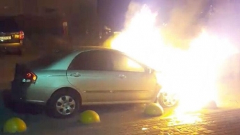Ночью в Киеве сожгли автомобиль журналистов из программы 