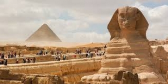 В Египте иностранным туристам запретили посещать пирамиды