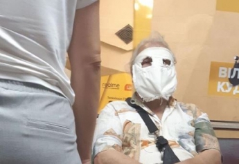 Похож на маньяка: в метро Харькова заметили мужчину в странной маске