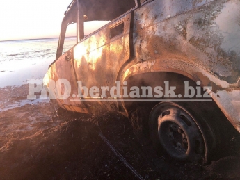 В Бердянске пьяного отдыхающего подозревают в поджоге своего авто
