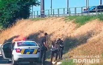 В Полтаве африканец угнал автомобиль с детьми (фото)