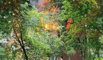 В России прогремел мощный взрыв в жилом доме - пламя охватило квартиры (фото)