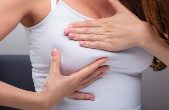 Как делать массаж груди дома, чтобы предотвратить рак 