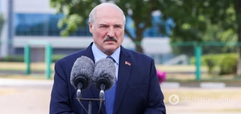 Лукашенко ответил на критику за то, что "бегал по улицам с автоматом"