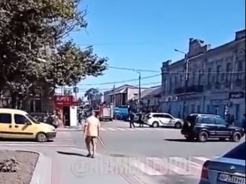 В Мелитополе в нижней части города заминировали АТБ (ОБНОВЛЕНО, видео)