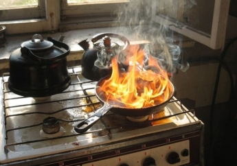 Из-за забытой еды на плите в Запорожье едва не сгорела многоэтажка