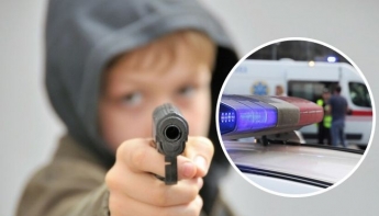 В Хмельницкой области восьмилетний мальчик выстрелил в сестру