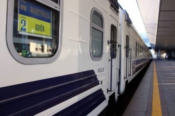В Запорожской области пьяная девушка заминировала поезд