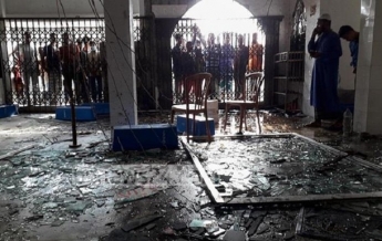 В Бангладеш взорвались кондиционеры в мечети: 12 погибших (фото)