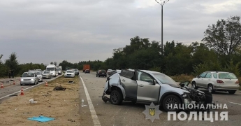 В масштабной аварии на трассе «Борисполь-Днепр-Запорожье» погибла женщина: подробности (ФОТО, ВИДЕО)