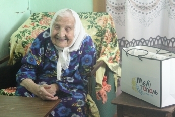 В Мелитополе долгожительница отмечает 104-й день рождения - бабушка нарушила стереотипы о правильном питании