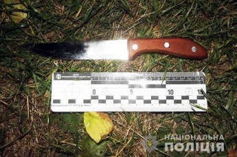 В Киеве мужчина пытался убить девушку за отказ проводить ее домой