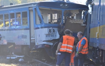 В Чехии столкнулись поезда: 20 пострадавших (видео)