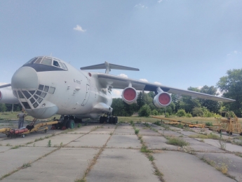 Ил-76 продадут под ресторан или аттракцион - Укроборонпром