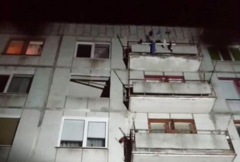 В квартире вылетели окна: самоубийца устроил мощный взрыв в 5-этажке под Черниговом, фото