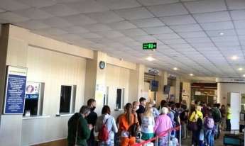 В Запорожье горожане с трудом смогли улететь из аэропорта (фото)