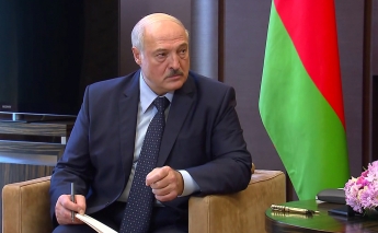 Лукашенко заговорил о войне и закрытии границы с Украиной