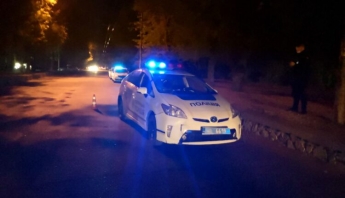 В Запорожье автомобиль патрудьной полиции сбил пешехода (фото)