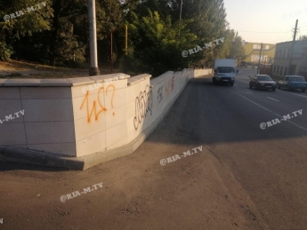 В Мелитополе перед Днем города ночью орудовали вандалы (фото)