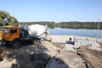 В Запорожье завершается реконструкция пляжа (ФОТО)