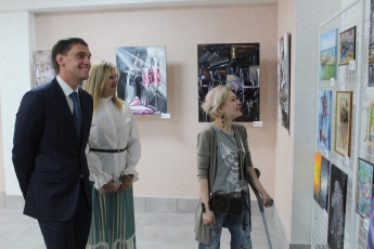 Первый зам губернатора Иван Федоров скупает картины (фото)