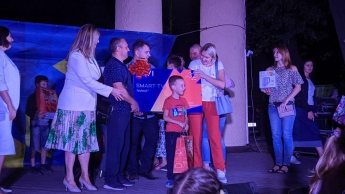 Не везло в лотереи - семья счастливчиков в Мелитополе забрала главный приз и технику для кухни (видео)