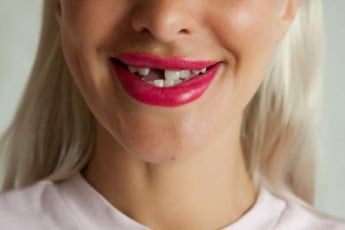 Снятся выпадающие зубы, что это значит? Объясняет психотерапевт