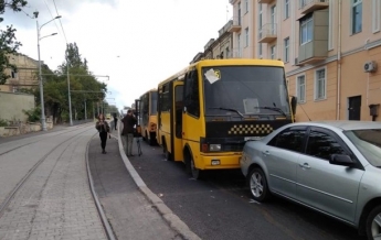 В Одессе пять человек пострадали в ДТП с двумя маршрутками (видео)