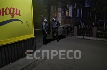 Били ножом в спину: фото, видео и новые детали зверского убийства хозяйки магазина в Киеве