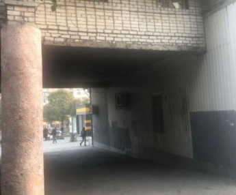 Подбежал сзади и потащил за собой: девушка рассказала о нападении "маньяка" в Харькове