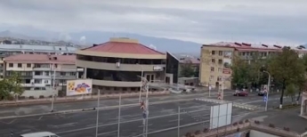 Степанакерт атаковали ракетами, сирены не стихают: новые видео и данные о боях за Нагорный Карабах