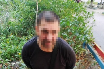 В Киеве злоумышленник ограбил и избил своего соседа