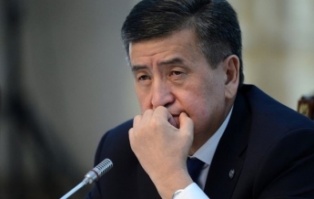 В столице Кыргызстана ввели режим ЧП