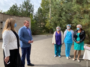 Первый зам мэра Мелитополя готова стать волонтером и пойти работать в ковидный госпиталь (фото, видео)