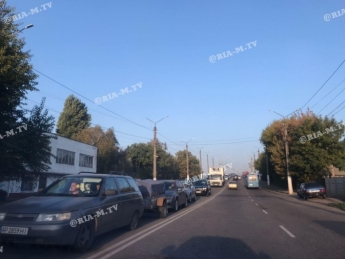 Как в столице - Мелитополь стоит в пробке (фото, видео)