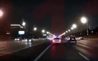 Водитель получил более 100 штрафов за "гонки" на дороге и разбился: момент попал на видео