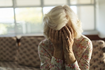 В Запорожье у пенсионерки похитили крупную сумму под предлогом проверки счетчика
