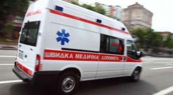В Запорожской области 3-летней малышке на голову упал кирпич
