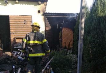 В Мелитополе спасатели тушили масштабный пожар
