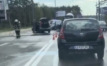 Под Киевом авто с детьми попало в страшную аварию: видео
