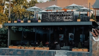 В Мелитополе после публикации в СМИ полиция заметила карантинные нарушения в элитном ресторане