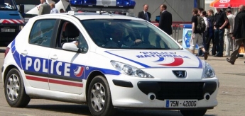 В Париже возле школы обезглавили человека: террориста застрелила полиция