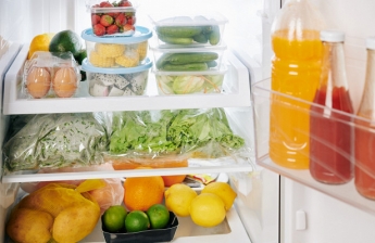 Как хранить зелень в холодильнике, чтобы она не сгнила 